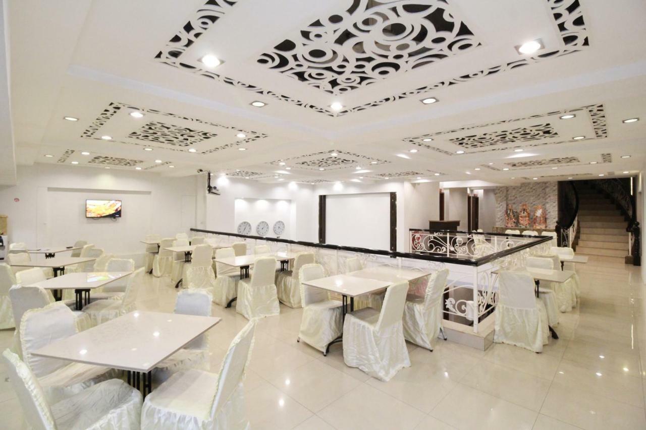 Airy Thamrin Gandhi Hotel Medan